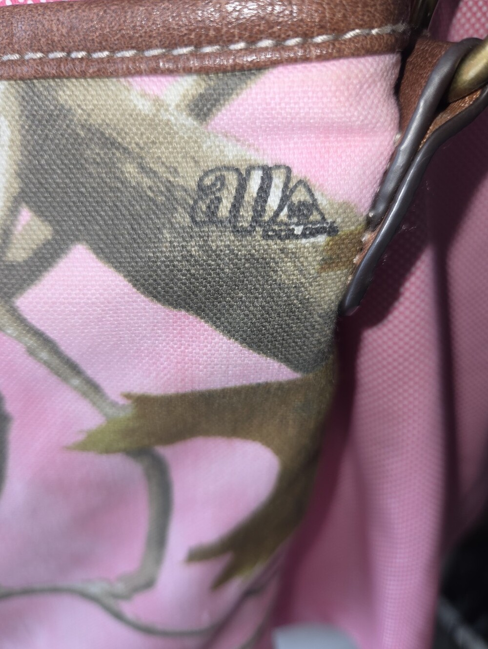 Real Tree Crossbody - Picture 5 of 6